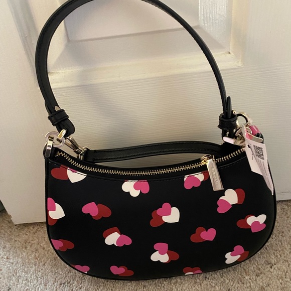 Black Kate spade bag with red pink and white hearts - Picture 2 of 5